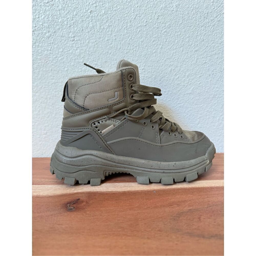 Zara boys 34 or 1-2 US army green chunky bulky high top fashion boots boys hikin
